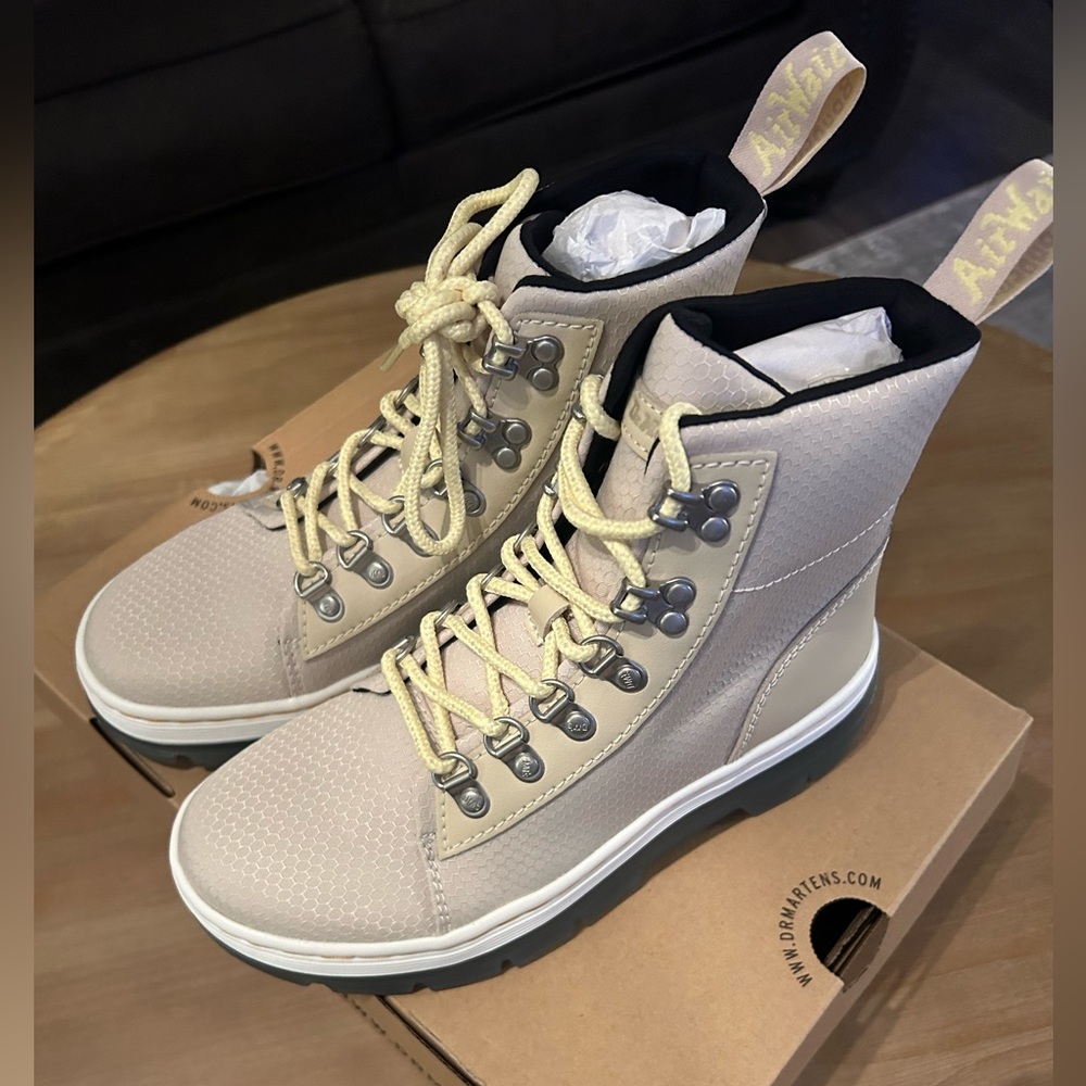Dr.Marten’s women’s size 6.5